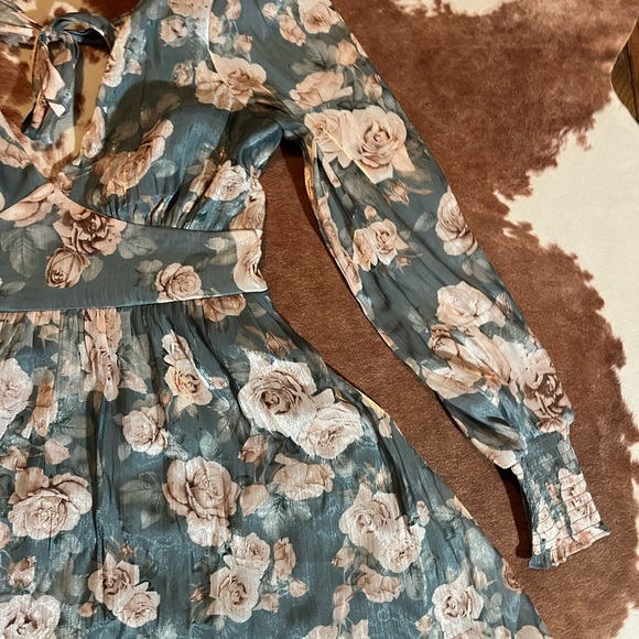 Altard State new with tags dress 
size large 
No flaws - Picture 3 of 7